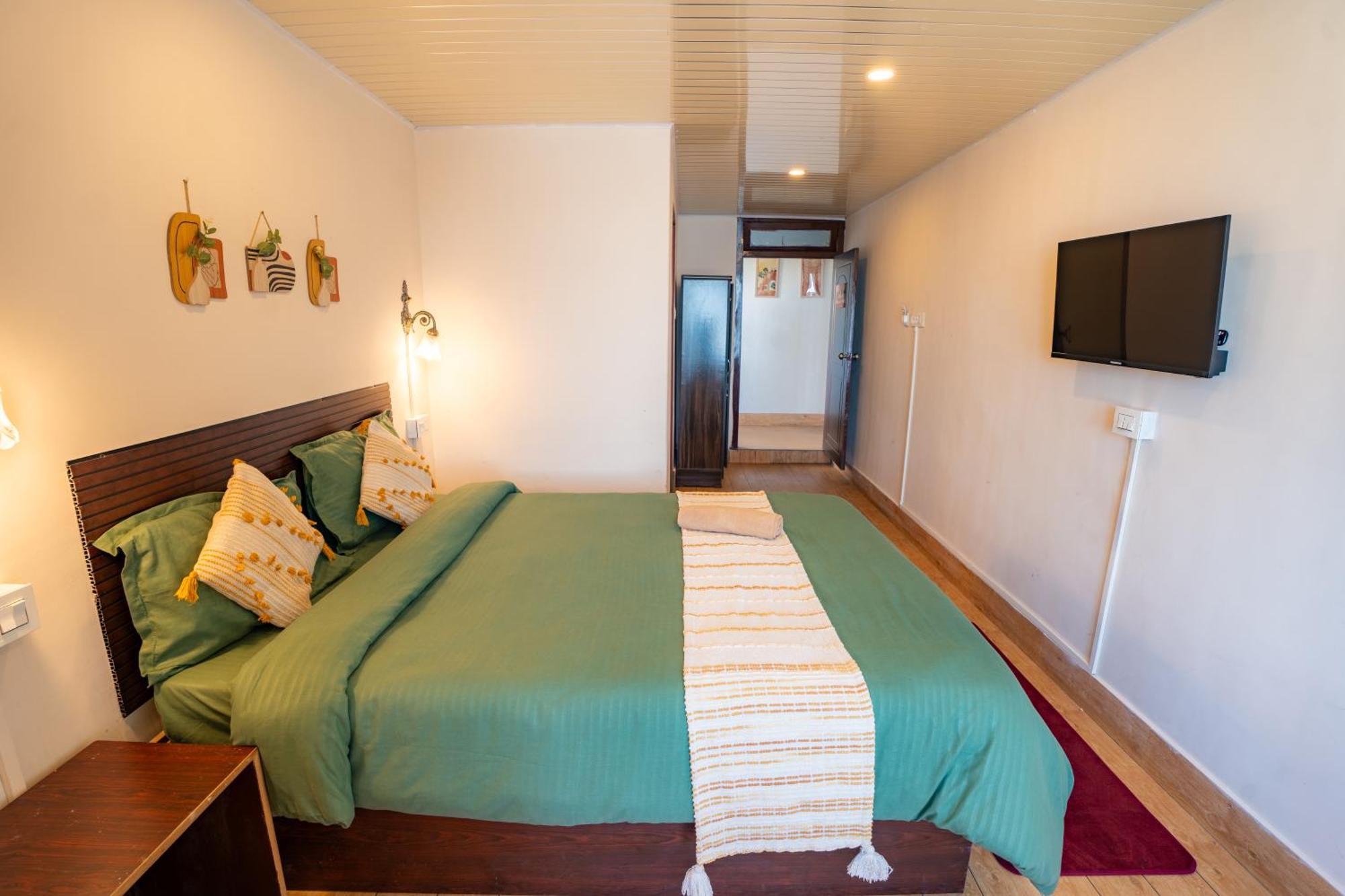 Monratino Himadrie -2 Mins Walk From Mall Road - All Rooms Have Kanchenjunga Mountain View 다르질링 외부 사진