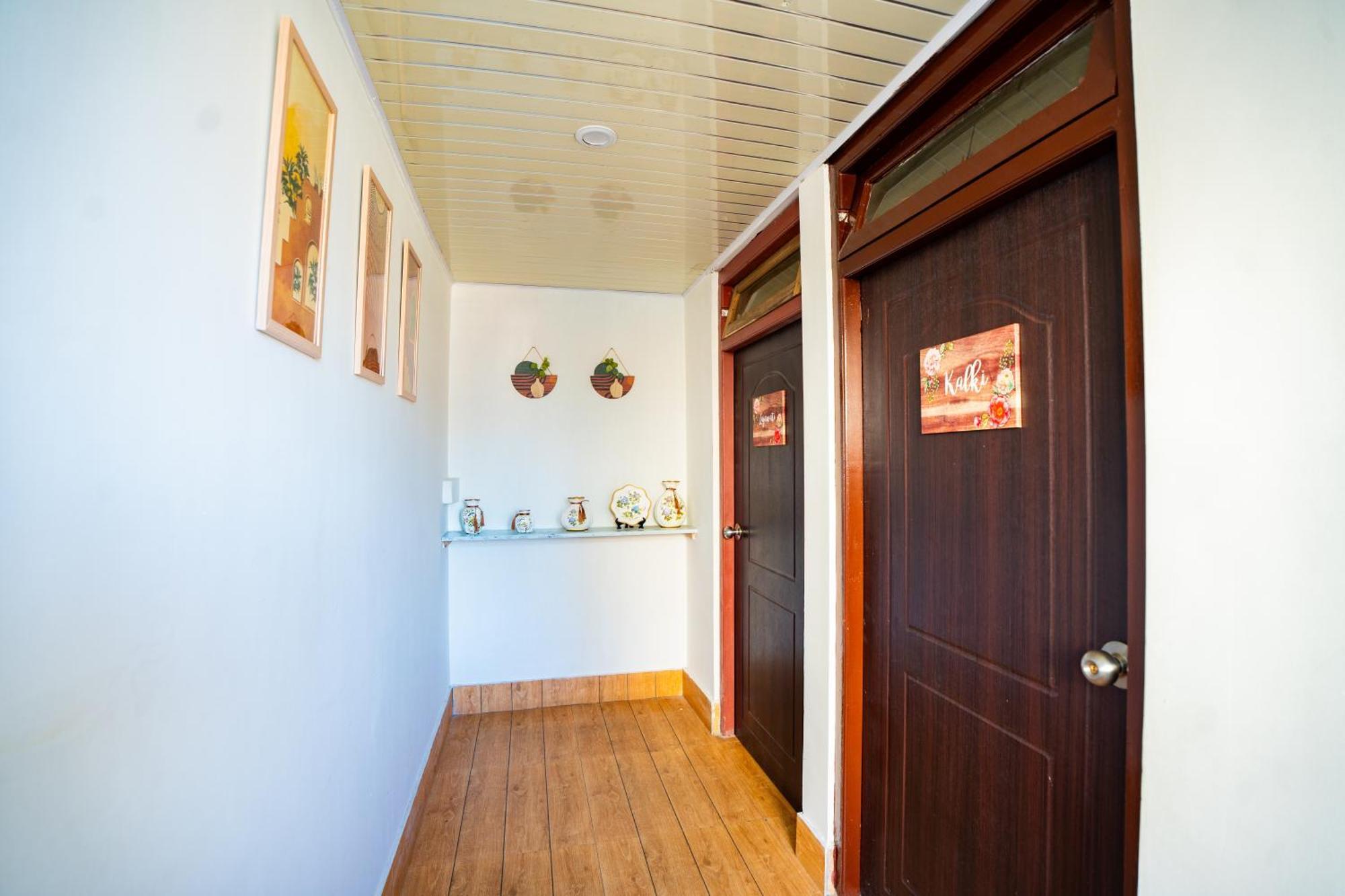 Monratino Himadrie -2 Mins Walk From Mall Road - All Rooms Have Kanchenjunga Mountain View 다르질링 외부 사진