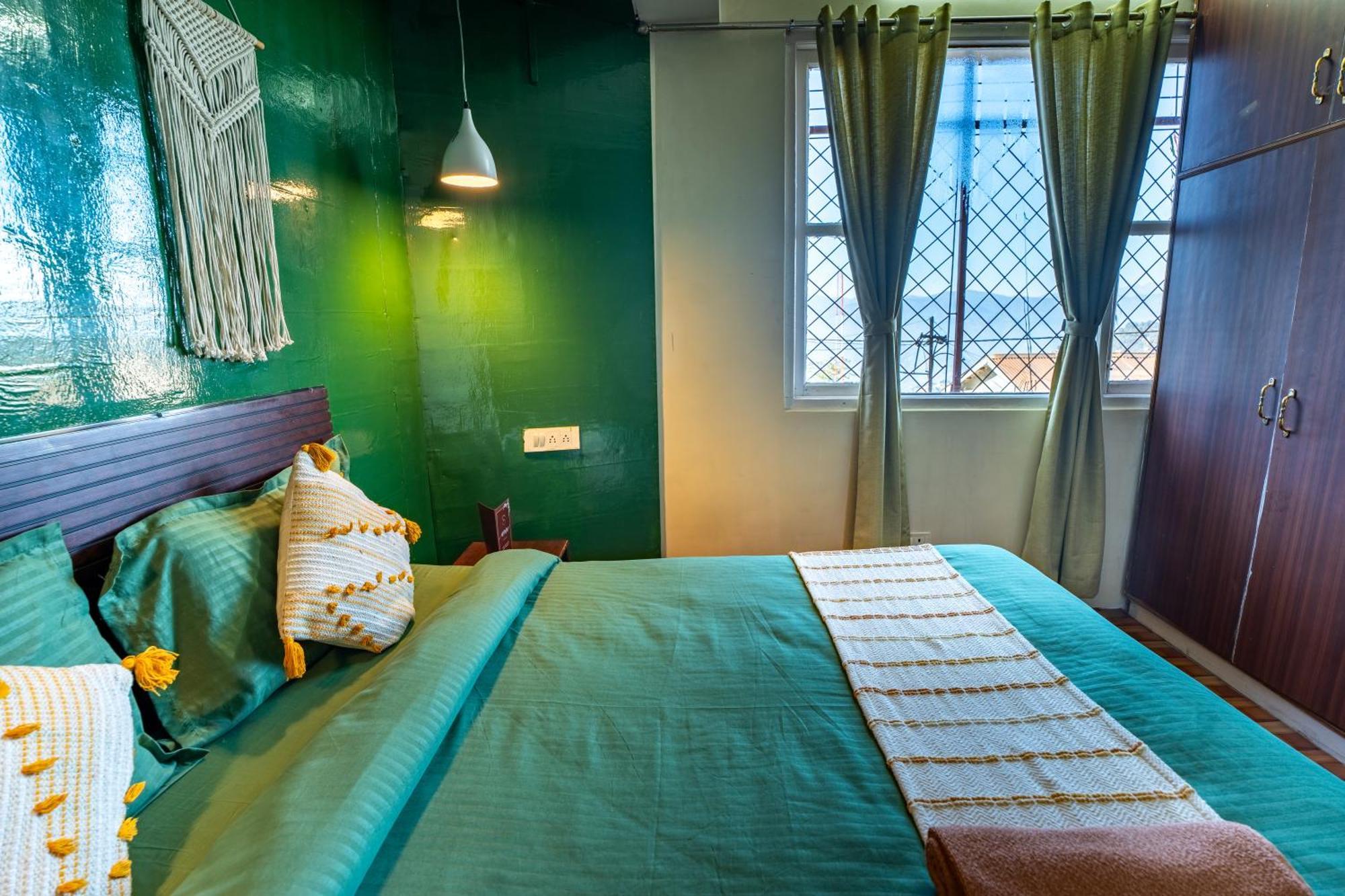 Monratino Himadrie -2 Mins Walk From Mall Road - All Rooms Have Kanchenjunga Mountain View 다르질링 외부 사진